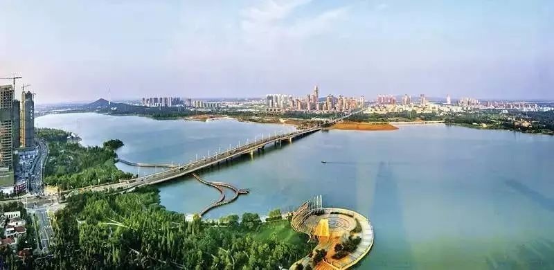 8月第一张 8月第一张